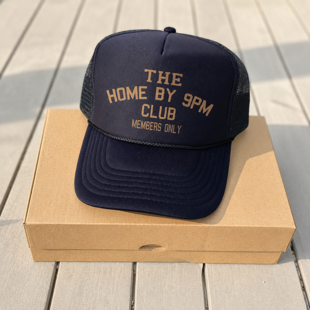 𧢠âTHE HOME BY 9PM CLUBâ Trucker Hat â Members Only Energy