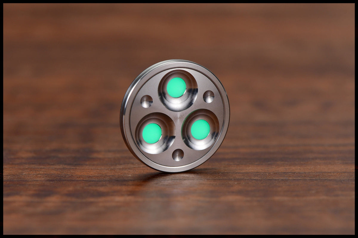 🔅 3-Piece Gambit Coin - Featuring Glow